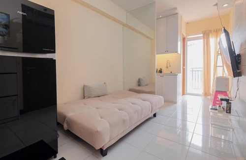 Depok Apartment | Homey 2Br Apartment At Cinere Resort Near Cinere Mall
