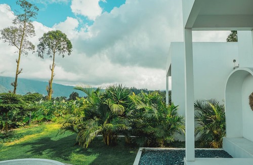 Toya Bungkah Villa | Hideout Kintamani and Hot Spring