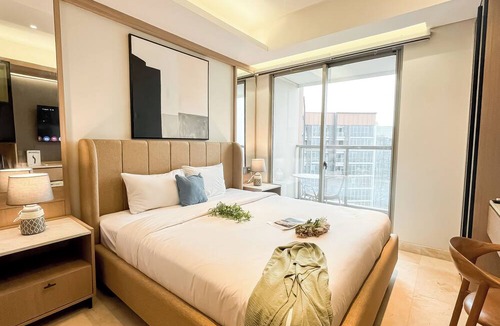 Pantai Indah Kapuk Apartment | Modern Minimalist Studio Room At Gold Coast Apartment