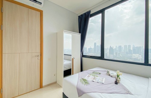 Mampang Prapatan Apartment | Modern Monochromatic 2Br Near Lrt Station At Apartment Samara Suites