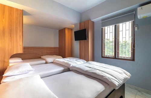 Sunset Road Hotel | Hotel Dakozi Living