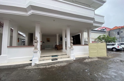 Teuku Umar Hotel | Hotel O Puri Queen Dua