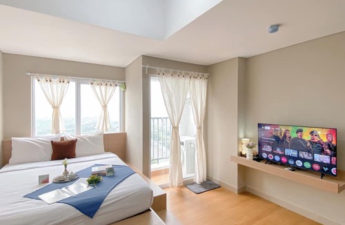 Kedungmanggu Apartment | Modern Minimalist Studio Apartment Lrt City Sentul - Royal Sentul Park