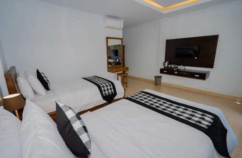 Sampalan Hotel | Tinggian Hill Retreat