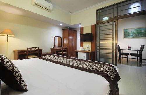 Singaraja Hotel | Hotel Grand Trisula Indramayu