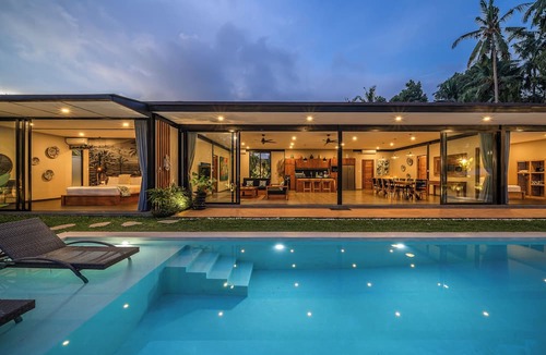 Pejeng Villa | Xanadu - 5BR Ubud Designer Villa, Pool with Rice Fields Views