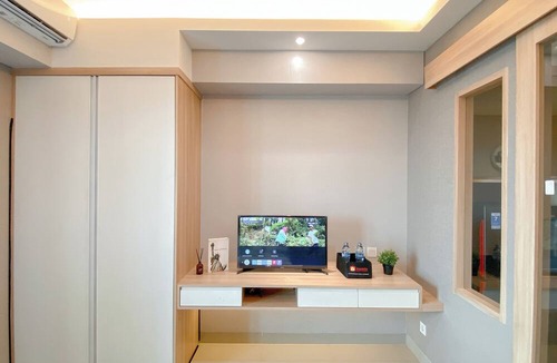 Pondok Aren Apartment | Nice And Elegant Studio At Bintaro Embarcadero Apartment