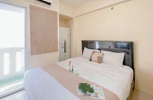 Rawasari Apartment | Nice Studio Green Pramuka City Apartment near Shopping Center