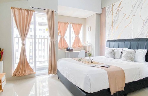 Kedungmanggu Apartment | Nice Studio Room Apartment at LRT City Sentul - Royal Sentul Park