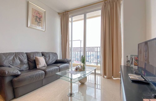 Chinatown Apartment | Big and Cozy 3BR Apartment Lucky Tower Residence