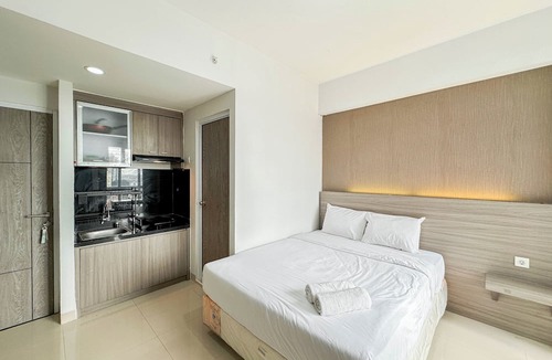 Surabaya Apartment | Tiny Studio with Pool View at Taman Melati Surabaya Apartment