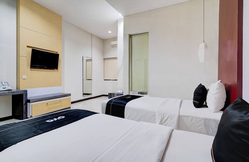 Cipaganti Hotel | Dancenter Promenade Near Cihampelas Walk