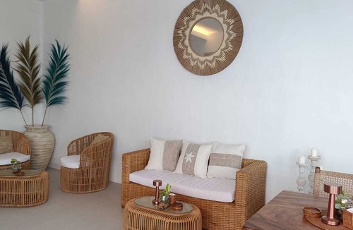 Kuta Selatan Hotel | Santai Suites Nusa Dua Bali
