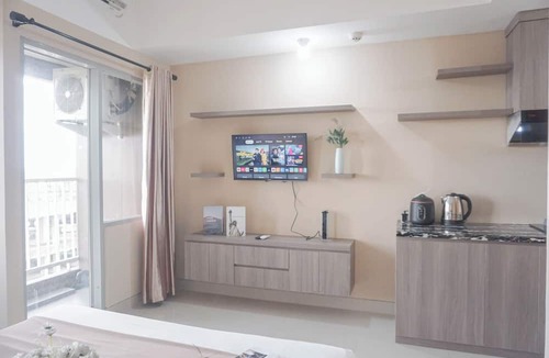 Duren Sawit Apartment | Good Choice and Comfy Studio Apartment at LRT City Jatibening