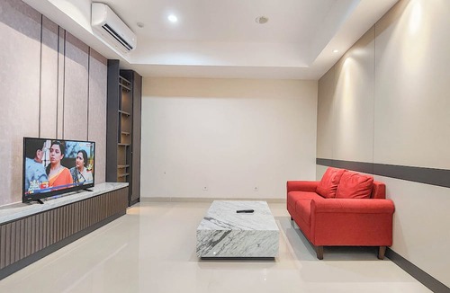 Surabaya Apartment | Spacious Combined 3BR Grand Sungkono Lagoon Apartment