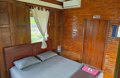 Wonosari Hotel | Karlie Inn