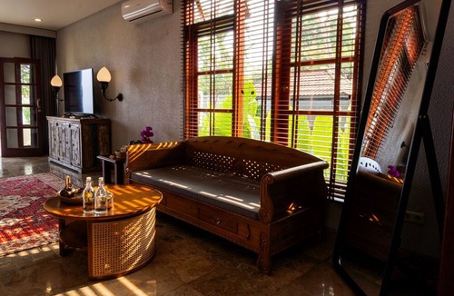 Bukti Hotel | Seaside Oceana Suites by Mahaprana