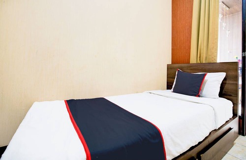 Cimahi Hotel | Collection O Apartment By Boboin Baros Near Stasiun Cimahi