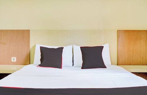 West Cirebon Hotel | Collection O Cirebon Near Grage Mall Cirebon Formerly Rumah Suka