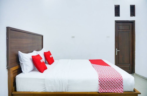 Bandar Lampung Hotel | Hotel O Teluk Betung Near Water Park Lembah Hijau Formerly Kanajiwa Guesthouse 1