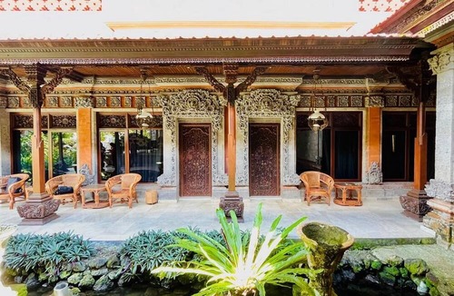 Undisan House | Puri Karang Residence
