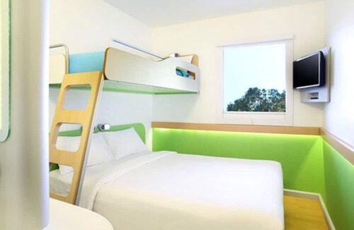 Astana Anyar Hotel | ibis budget Bandung Asia Afrika