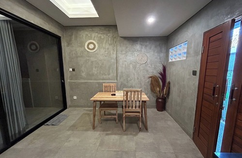 Sunset Road Hotel | Ranala Coliving
