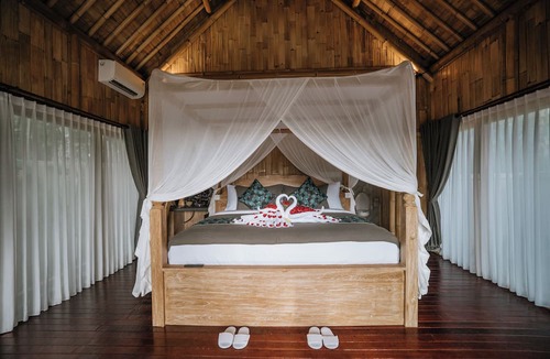 Melayang Villa | Embrace Ancient Bali at Umah Bali Kuno Villas