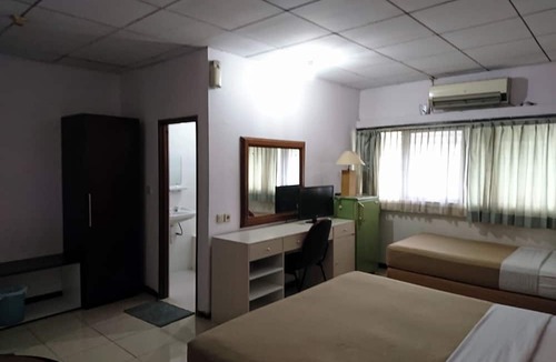 Central Jakarta House | Wisma Shalom