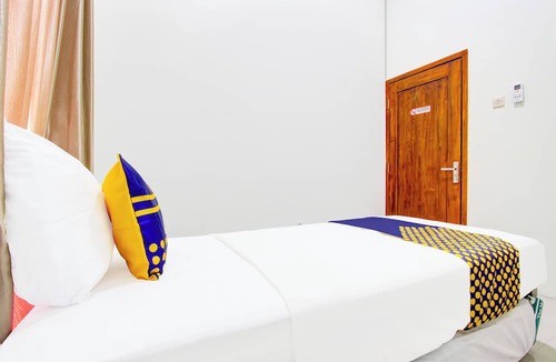 Cepu Hotel | Hotel O Tinampi House Syariah