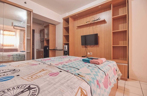 Gunung Putri Apartment | Room Rendi @ Gunung Putri Square by Zuzu
