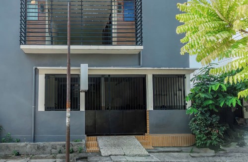 Kediri Hotel | SPOT ON 93966 Dhiya Guest House Syariah