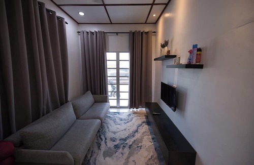 Jambi House | OYO 90976 Pantaistay baturakit