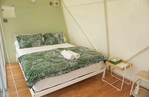 Ciumbuleuit Cabin | Over Easy Glamping Site