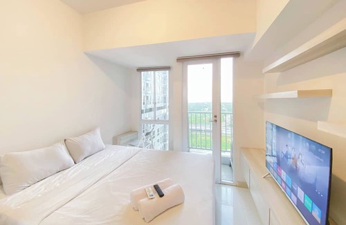 Grogol Utara Apartment | Cozy And Well Furnished Studio Tokyo Riverside Pik 2 Apartment