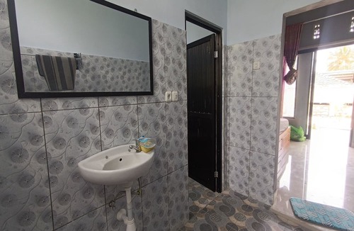 Lombok Hotel | Hotel O Lotus Guest House