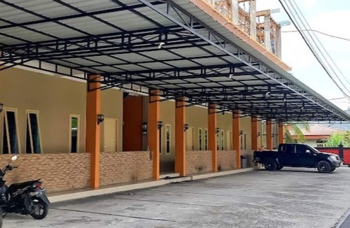 Pekanbaru Hotel | Hotel O Fathir Homestay SyariahNearRM Raso Situjuah
