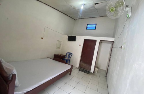 Prambanan Hotel | SPOT ON 93562 Hotel Kenanga 1
