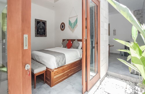 Kampial Hotel | Belvilla Calm Woods Pandawa Beach