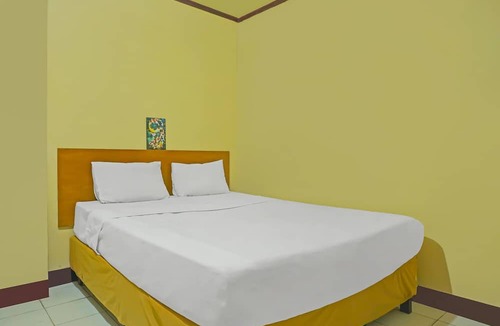 Garut Hotel | Hotel O Penginapan Laras PaminggirNearPesona Alam Seafood Pink Mira
