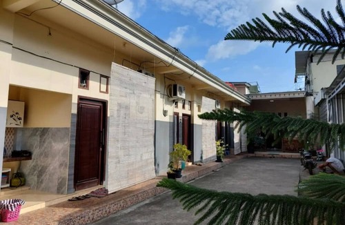 Trenggalek Hotel | OYO Life 93525 Griya Wafira Trenggalek Syariah