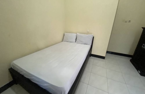 Kecamatan Janapria Hotel | OYO Life 93258 Kos Sahabat