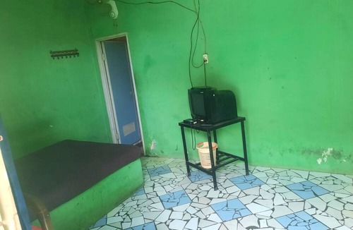 Karawang Hotel | OYO Life 93023 Kost Bulan Karawang