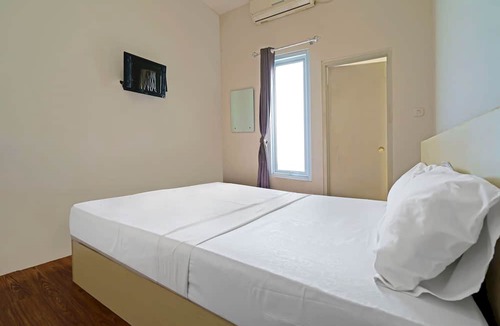 Cibaduyut Hotel | OYO Life 92720 Mekarwangi Guest House