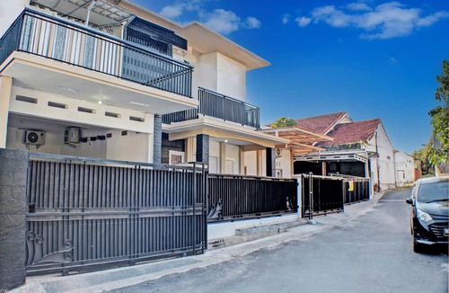 Ciamis Hotel | OYO Life 91504 De Vila Ungu Syariah