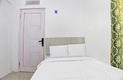 Ciamis Hotel | OYO Life 91504 De Vila Ungu Syariah