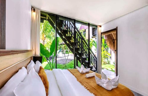 Kampial Hotel | Belvilla Seaside Hermitage Bungalow Canggu Beach