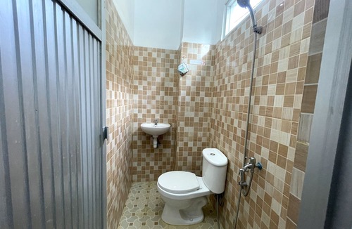 Makassar Hotel | Hotel O Penginapan Musafir Syariah Near Paramount Woman & Childern's Hospital