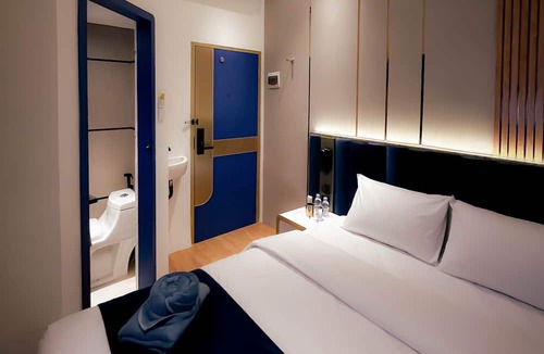 Kelapa Gading Timur Hotel | Qube Hotel by 98hospitality