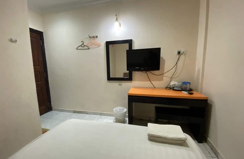 Padang Hotel | Capital O 93291 Bintang Hotel